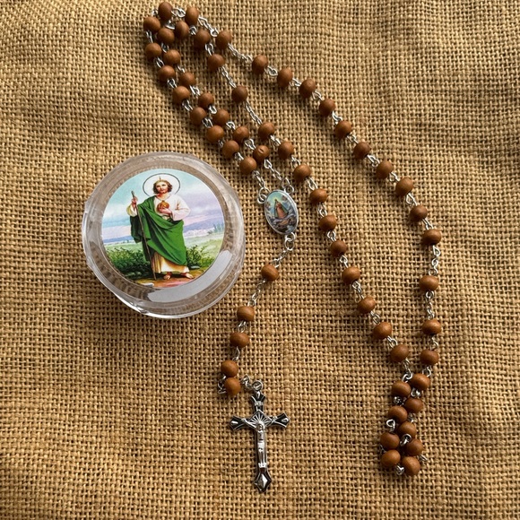 St. Jude Thaddeus Rose Petal Scented Rosary Wooden Bead Rosary Saint Image New - Picture 1 of 5